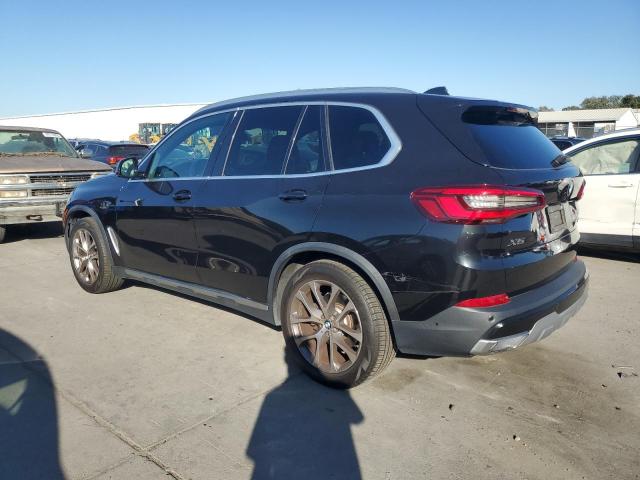 5UXCR6C59KLK89716 - 2019 BMW X5 XDRIVE40I BLACK photo 2
