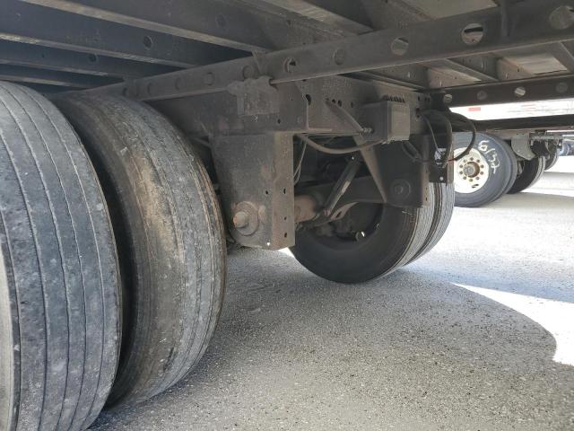 1UYVS2537EM827803 - 2014 UTILITY VS2RA WHITE photo 6