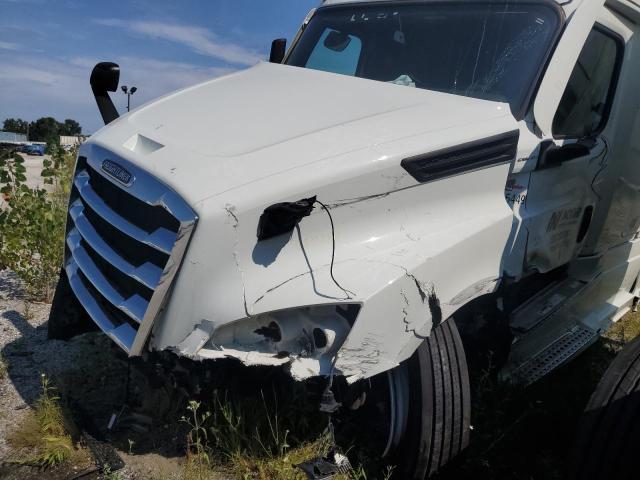 3AKJHHFGXNSNM2144 - 2022 FREIGHTLINER CASCAIA126 Ақ фото 9