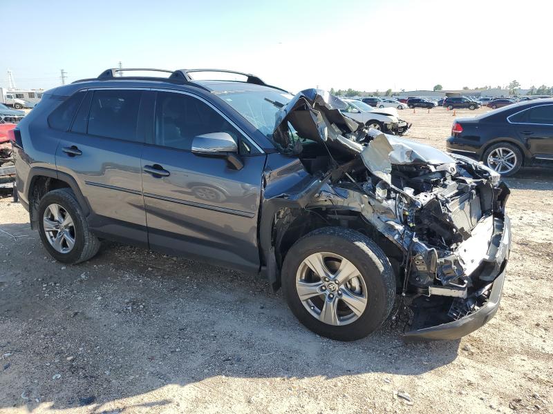 2T3W1RFV3RC271417 - 2024 TOYOTA RAV4 XLE GRAY photo 4