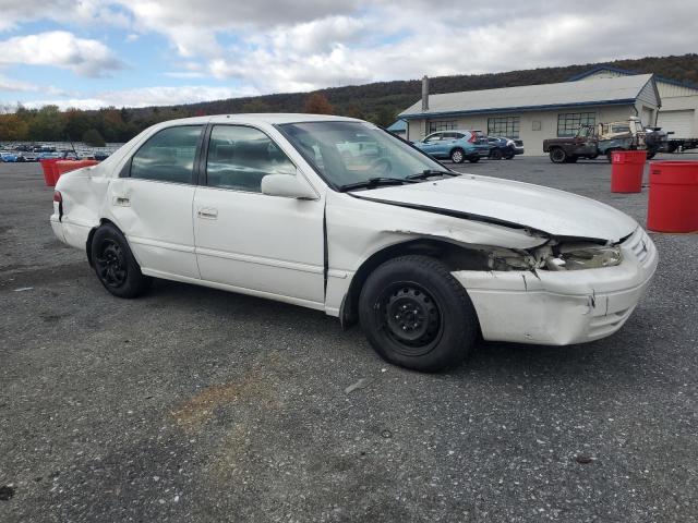 4T1BG22K3XU917477 - 1999 TOYOTA CAMRY CE WHITE photo 4
