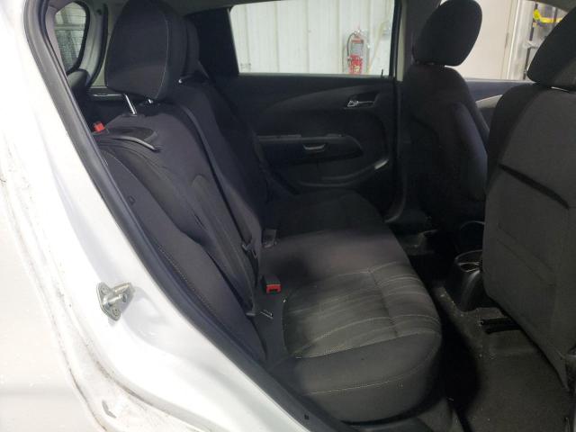 1G1JC6SH7F4101872 - 2015 CHEVROLET SONIC LT თეთრი ფოტო 10