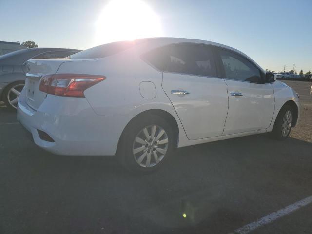 3N1AB7AP2JY245542 - 2018 NISSAN SENTRA S فضي صورة 3