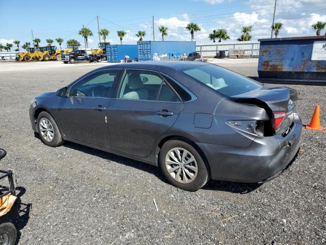 4T1BF1FK6HU350187 - 2017 TOYOTA CAMRY LE SILVER photo 2