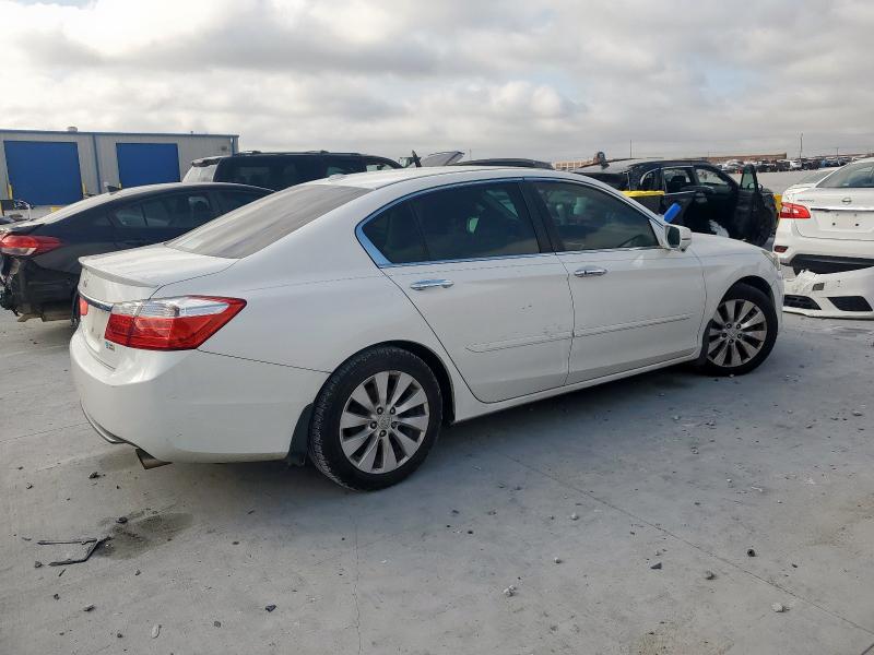 1HGCR2F8XFA004833 - 2015 HONDA ACCORD EXL WHITE photo 3
