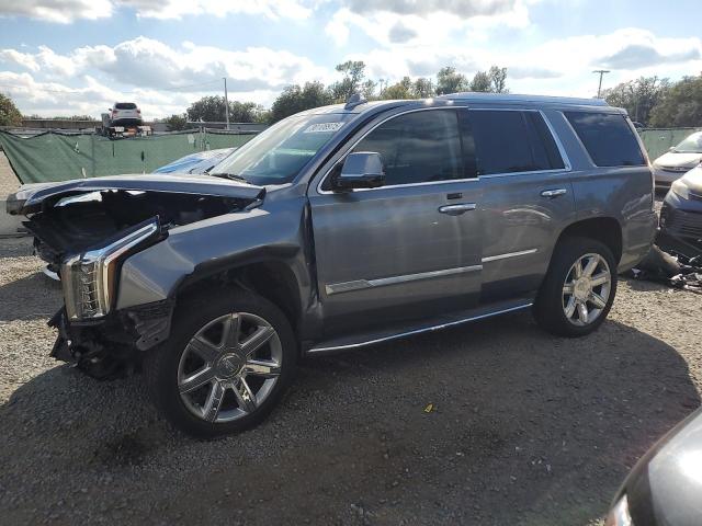 2019 CADILLAC ESCALADE LUXURY, 