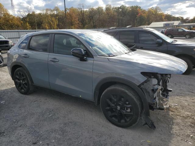 3CZRZ2H5XRM724050 - 2024 HONDA HR-V SPORT Szary zdjęcie 4