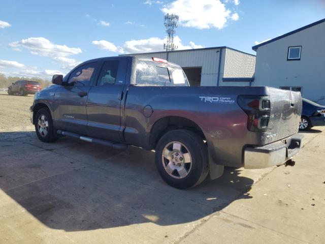 5TFUY5F1XBX206685 - 2011 TOYOTA TUNDRA DOUBLE CAB SR5 GRAY photo 2