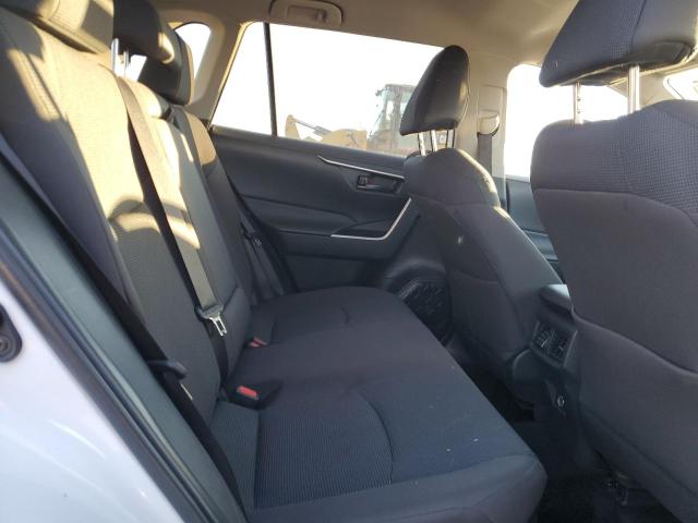 4T3MWRFVXRU160693 - 2024 TOYOTA RAV4 LE 白色 照片 11