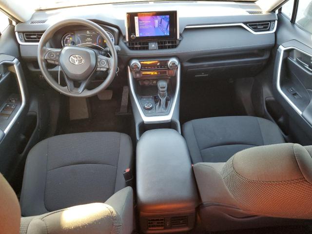 4T3MWRFVXRU160693 - 2024 TOYOTA RAV4 LE 白色 照片 8