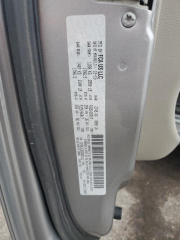 2C4RC1CG3GR261121 - 2016 CHRYSLER TOWN & COU TOURING L SILVER photo 13