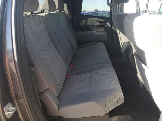 5TFUW5F18DX275223 - 2013 TOYOTA TUNDRA DOUBLE CAB SR5 GRAY photo 10