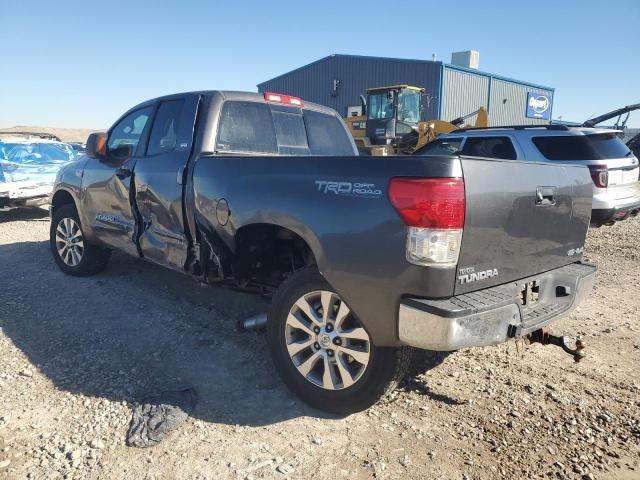 5TFUW5F18DX275223 - 2013 TOYOTA TUNDRA DOUBLE CAB SR5 GRAY photo 2