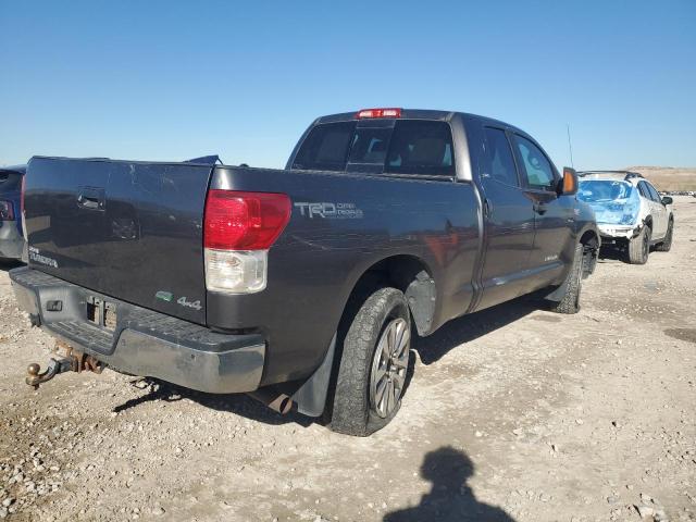 5TFUW5F18DX275223 - 2013 TOYOTA TUNDRA DOUBLE CAB SR5 GRAY photo 3