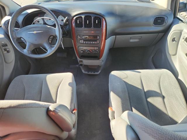1C4GP45R85B402725 - 2005 CHRYSLER TOWN & COU ვერცხლისფერი ფოტო 8