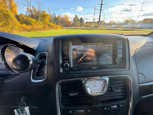 2C4RC1BGXDR578018 - 2013 CHRYSLER TOWN & COU TOURING BLACK photo 8