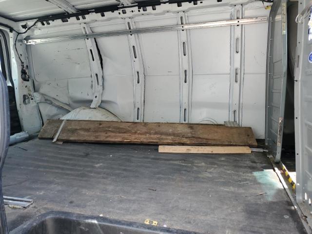 1GCWGAFF7H1342588 - 2017 CHEVROLET EXPRESS G2 WHITE photo 11