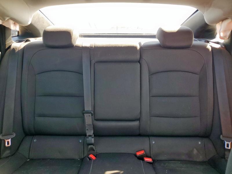 1G1ZE5ST9HF253641 - 2017 CHEVROLET MALIBU LT WHITE photo 10