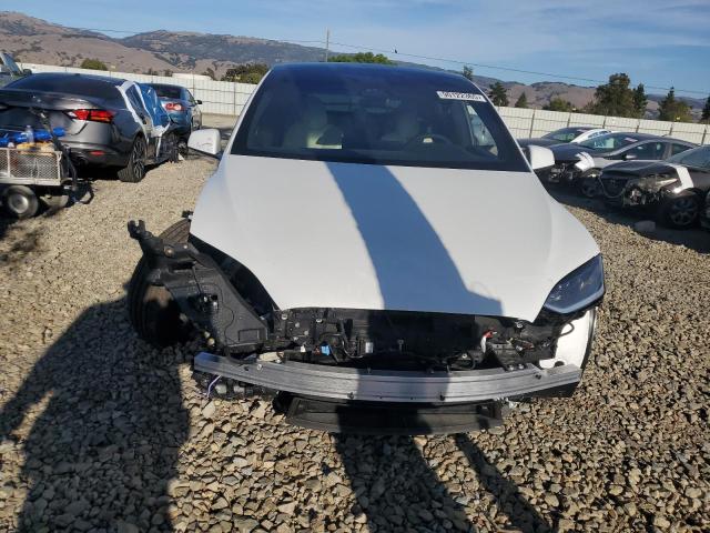 7SAXCAE51SF470576 - 2025 TESLA MODEL X WHITE photo 5