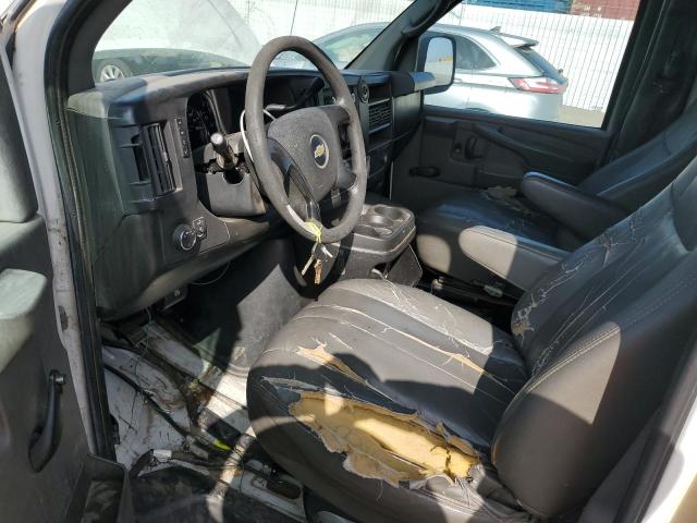 1GCSGAFX1C1108690 - 2012 CHEVROLET EXPRESS G1 WHITE photo 7