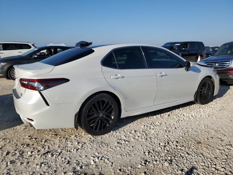 4T1K61BK9NU057434 - 2022 TOYOTA CAMRY XSE WHITE photo 3