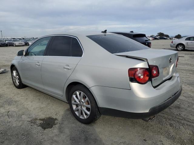 3VWRZ7AJ7AM115493 - 2010 VOLKSWAGEN JETTA SE SILVER photo 2