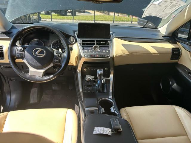 JTJYARBZ8J2085558 - 2018 LEXUS NX 300 BASE შავი ფოტო 9