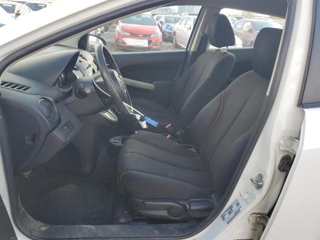 JM1DE1LY8D0158148 - 2013 MAZDA MAZDA2 WHITE photo 7