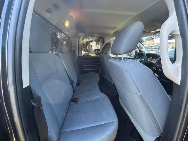 1C6RR6FT8JS304918 - 2018 RAM 1500 ST Siyah fotoğraf 6