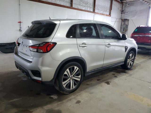 JA4AP3AU5LU030928 - 2020 MITSUBISHI OUTLANDER ES SILVER photo 3