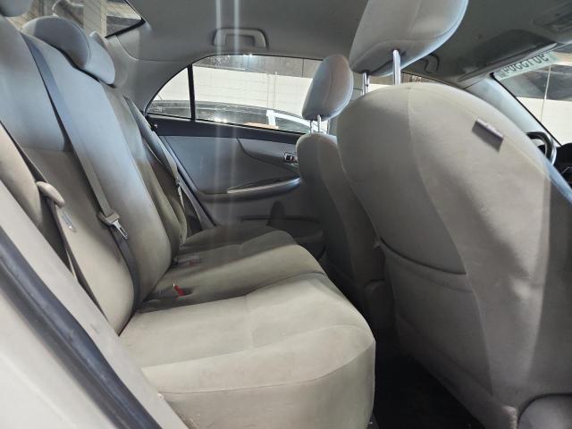 2T1BU4EE6CC771307 - 2012 TOYOTA COROLLA BASE 白色 照片 10