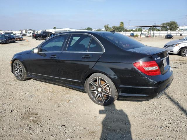 WDDGF8AB7DA804037 - 2013 MERCEDES-BENZ C 300 4MATIC BLACK photo 2