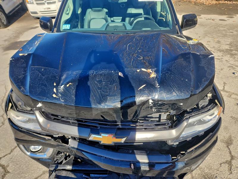 1GCGTDEN6J1111732 - 2018 CHEVROLET COLORADO Z71 BLACK photo 11