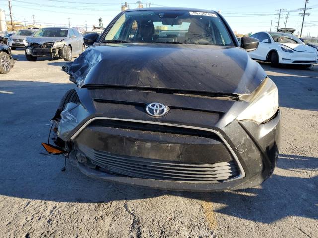 3MYDLBYV3JY303612 - 2018 TOYOTA YARIS IA Qara foto 5