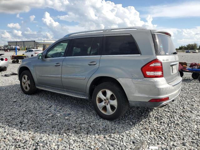 4JGBF7BE4BA677442 - 2011 MERCEDES-BENZ GL 450 4MATIC GRAY photo 2