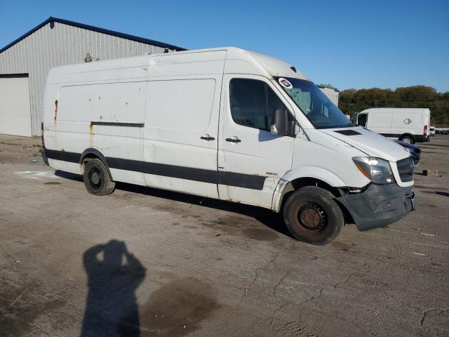 WD3PE8DC7E5832622 - 2014 MERCEDES-BENZ SPRINTER 2500 Weiß Foto 4