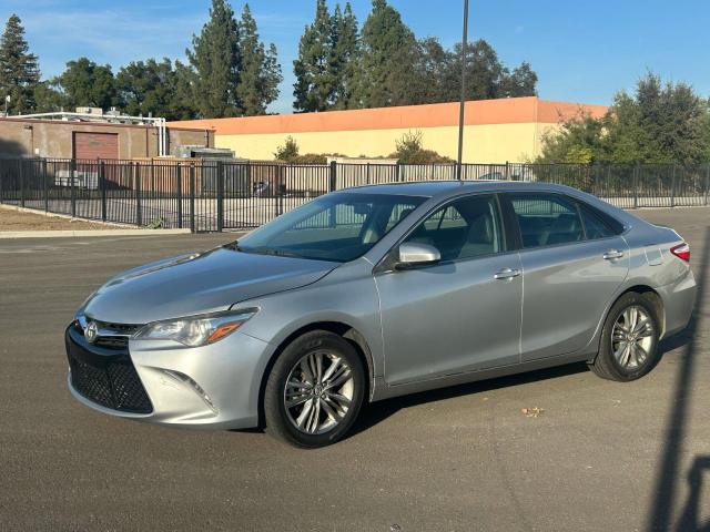 4T1BF1FK5GU128528 - 2016 TOYOTA CAMRY LE SILVER photo 2