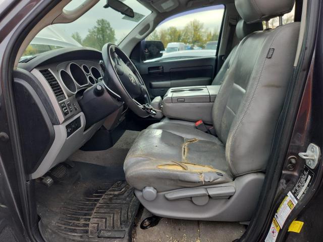 5TFUM5F1XBX025095 - 2011 TOYOTA TUNDRA DOUBLE CAB SR5 GRAY photo 7