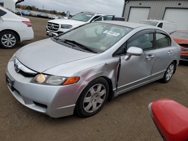 2010 HONDA CIVIC LX, 