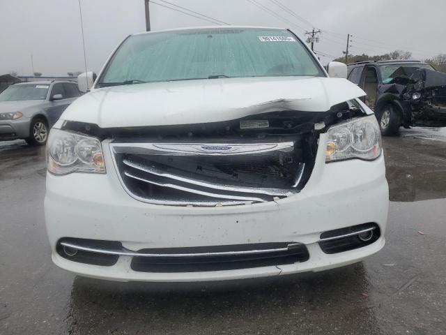 2C4RC1BG5GR141659 - 2016 CHRYSLER TOWN & COU TOURING WHITE photo 5