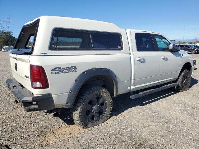 3C6UR5FL4JG400590 - 2018 RAM 2500 LARAMIE Blanco foto 3
