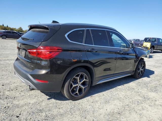 WBXHT3C50K5L89587 - 2019 BMW X1 XDRIVE28I BLACK photo 3