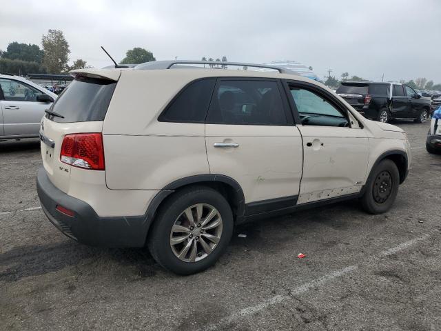 5XYKUDA2XBG058439 - 2011 KIA SORENTO EX BEIGE photo 3