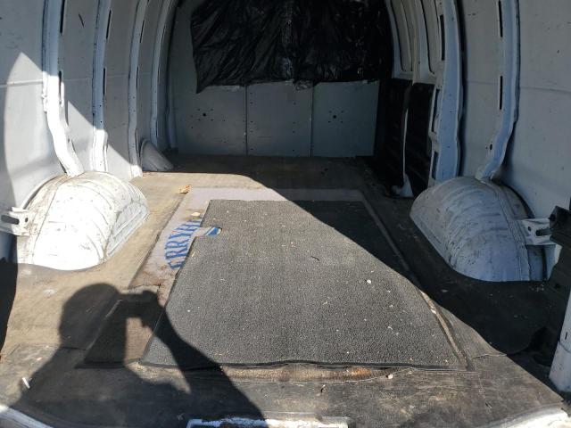 1GCFG15X381104344 - 2008 CHEVROLET EXPRESS WHITE photo 10