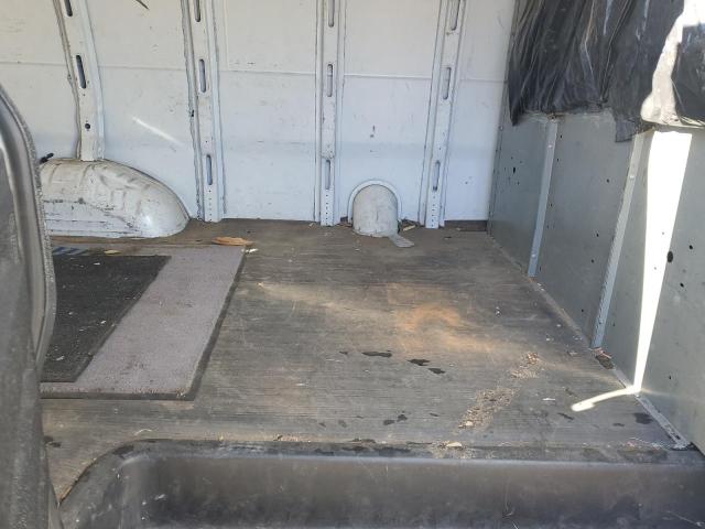 1GCFG15X381104344 - 2008 CHEVROLET EXPRESS WHITE photo 11