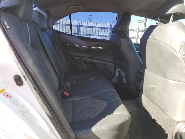 4T1B11HK9KU228006 - 2019 TOYOTA CAMRY L WHITE photo 10