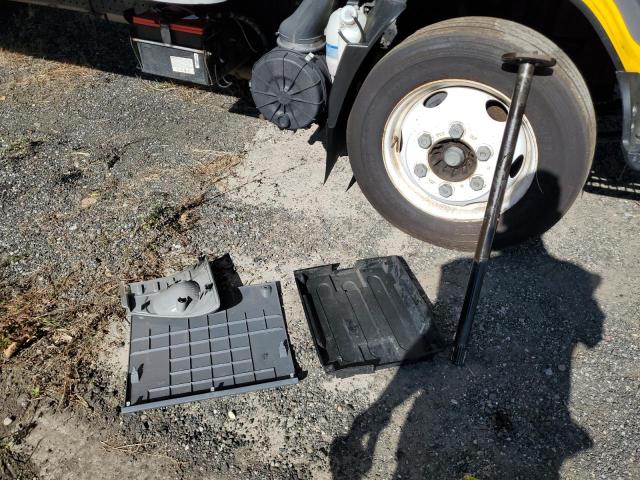 54DC4W1D0MS201179 - 2021 ISUZU NPR HD YELLOW photo 13