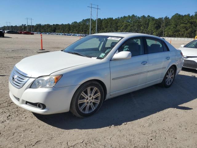 2008 TOYOTA AVALON XL, 