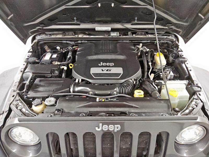 1C4BJWDG4HL521958 - 2017 JEEP WRANGLER U SPORT CHARCOAL photo 12