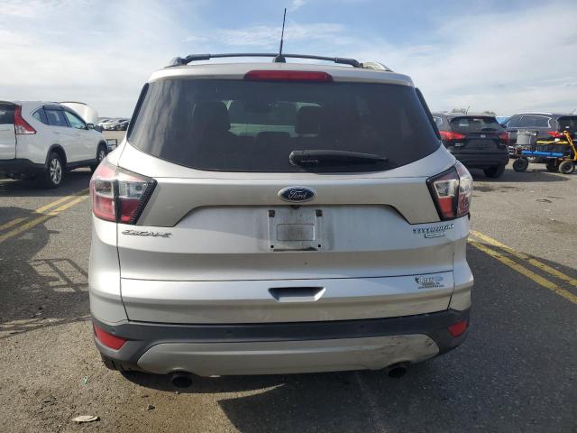 1FMCU0JD0HUA57026 - 2017 FORD ESCAPE TITANIUM 银色 照片 6